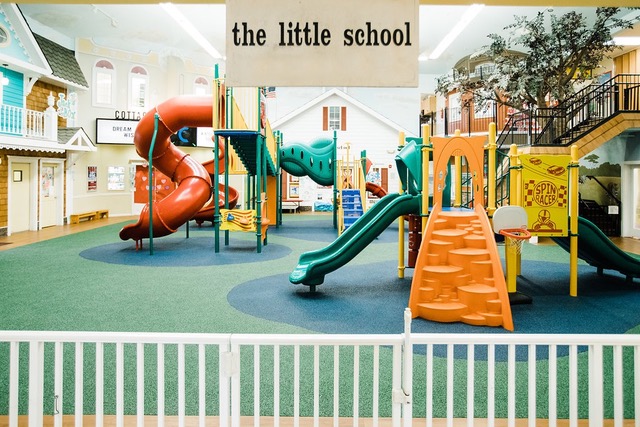 Play and Discover at The Little School